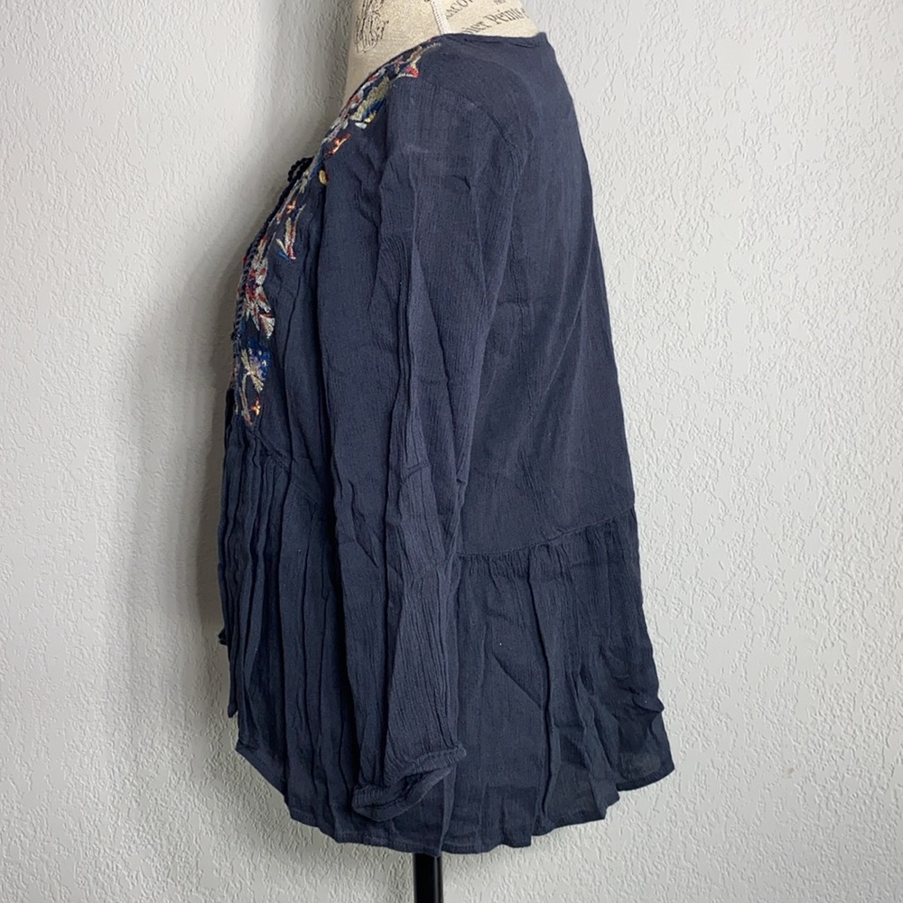 AEO Embroidered Top - Picture 3 of 5